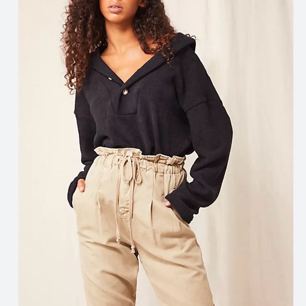 Free People Beach Black Bino Pullover Sweater Size Large Soft Chenille Cozy FP